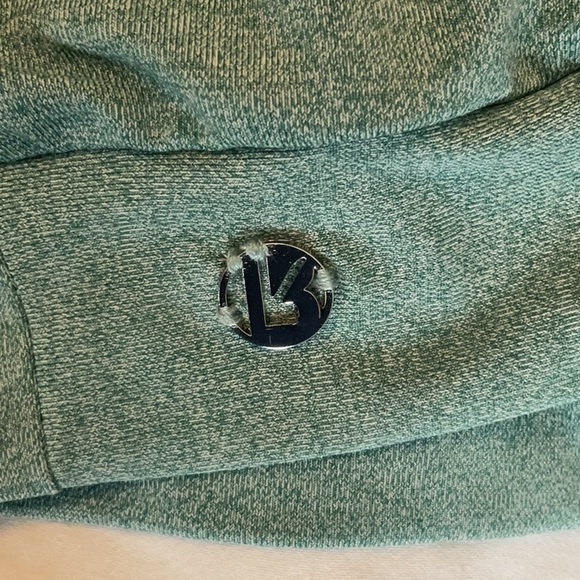 Buff bunny knotted crop top - Picture 5 of 5